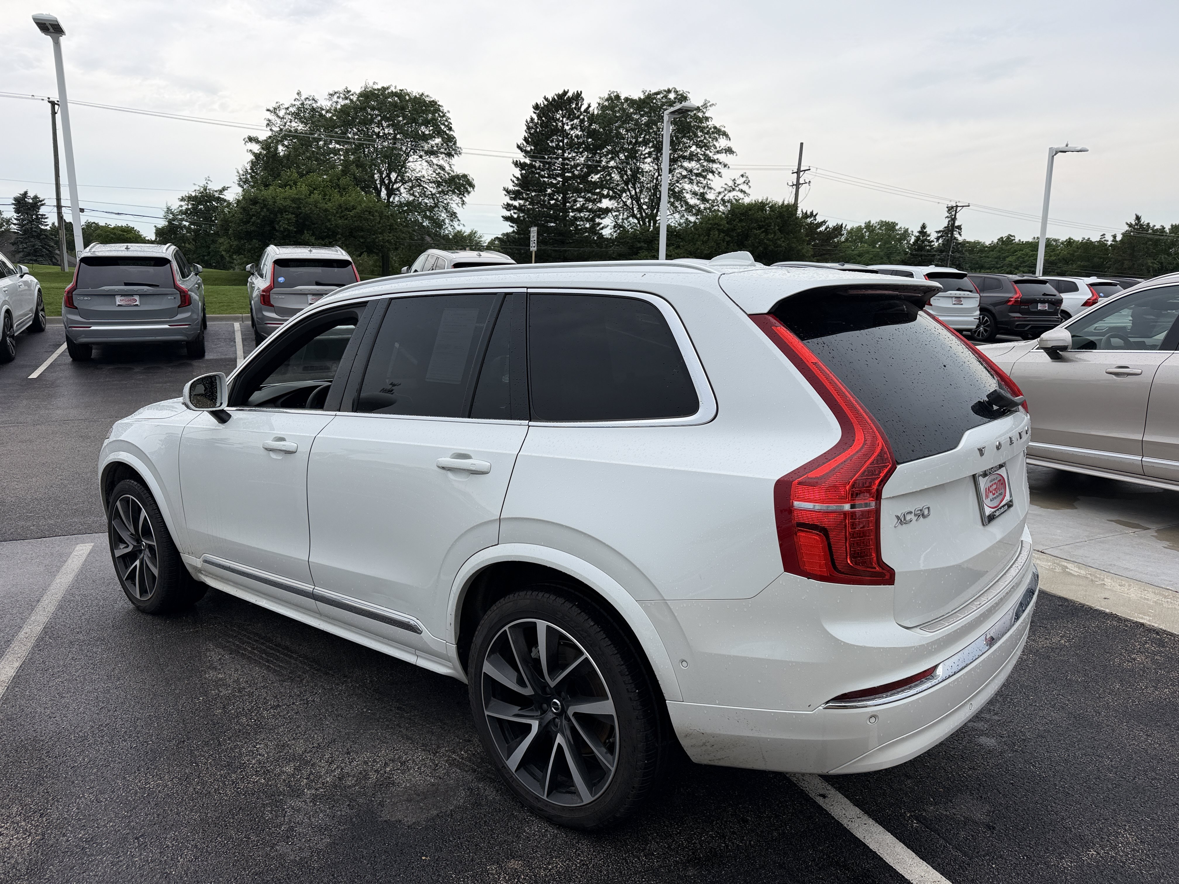 Certified 2024 Volvo XC90 B6 Ultimate w/ Protection Package Premier AWD/4WD image 5