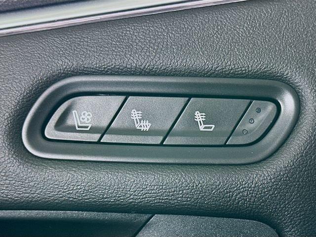 Certified 2023 Cadillac Escalade ESV Sport image 22