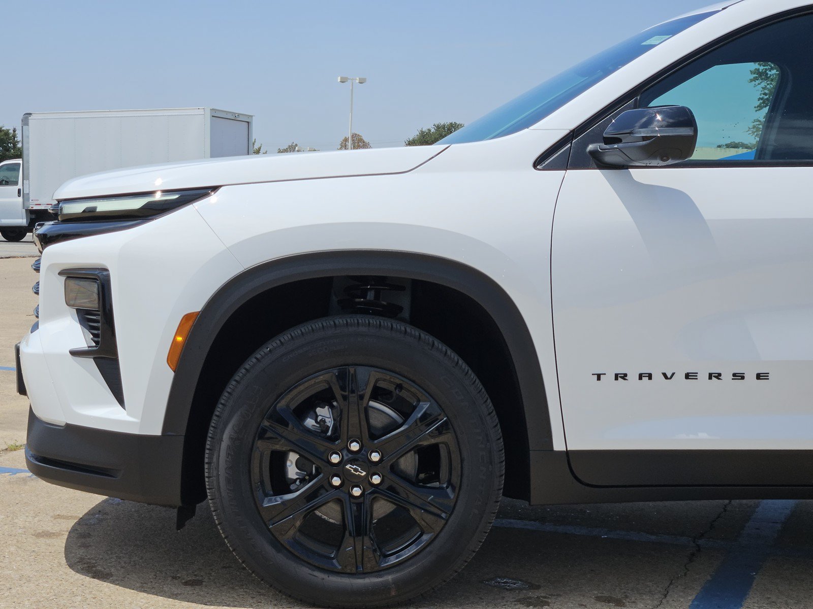 New 2027 Chevrolet Traverse LT w/ Midnight/Sport Edition FWD image 6