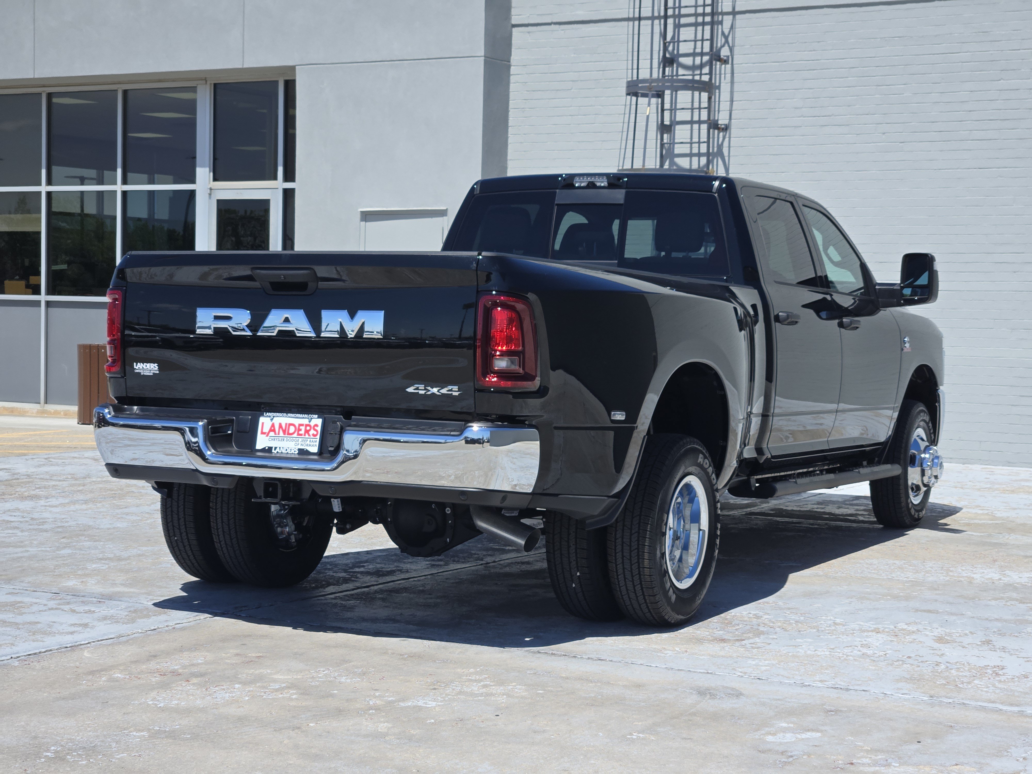 New 2026 RAM 3500 Tradesman AWD/4WD image 4
