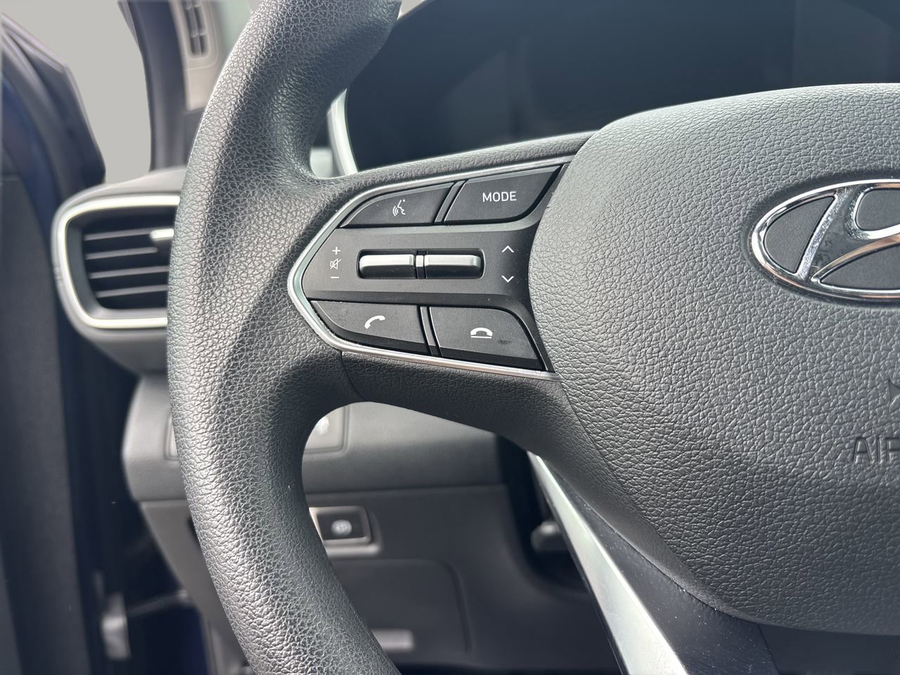 Used 2021 Hyundai Santa Fe SEL FWD image 26