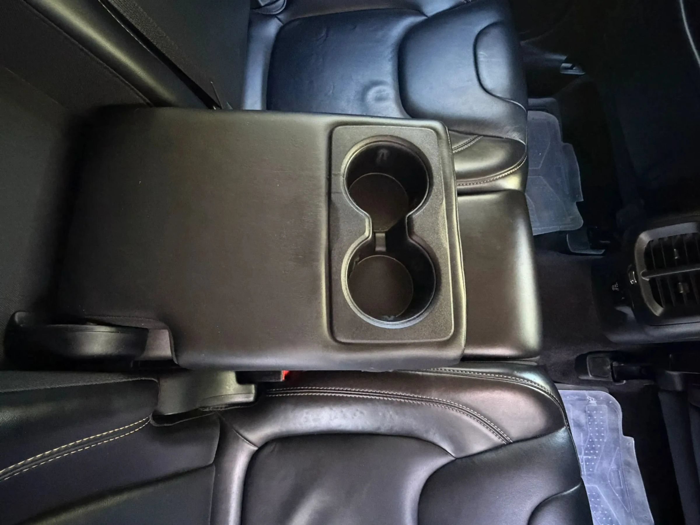 Used 2017 Jeep Cherokee Limited FWD image 17