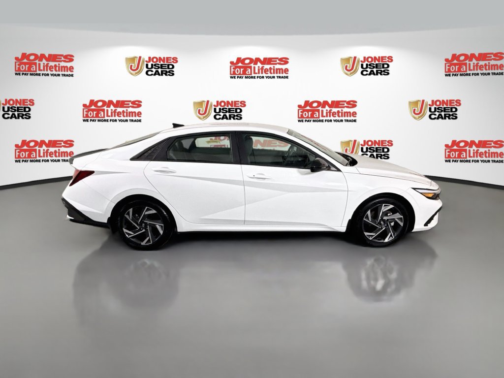 Certified 2025 Hyundai Elantra Sport FWD image 17