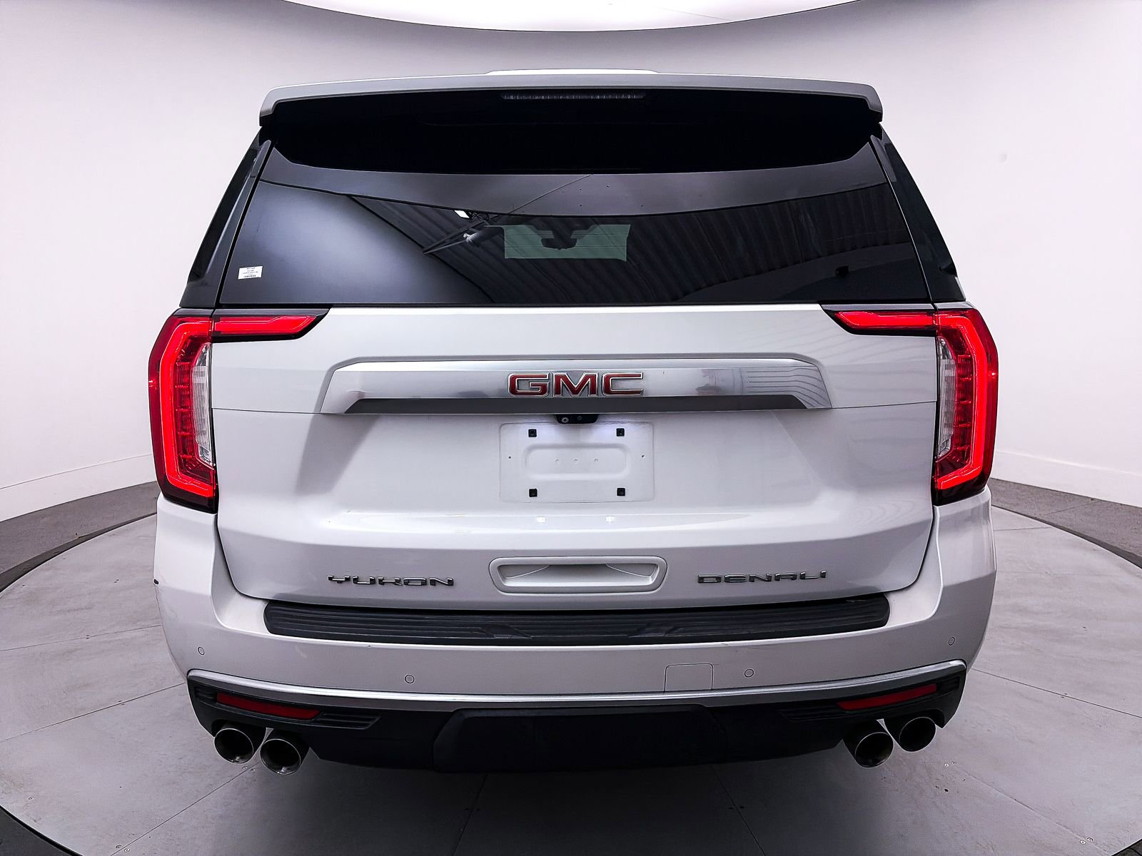 Used 2022 GMC Yukon XL Denali w/ Denali Ultimate Package image 18