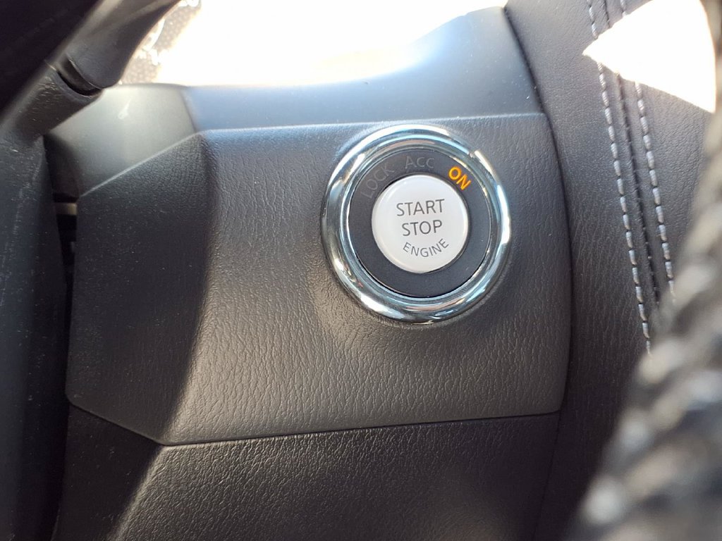 Used 2023 Nissan Armada Platinum w/ Captain's Chairs Package AWD/4WD image 16