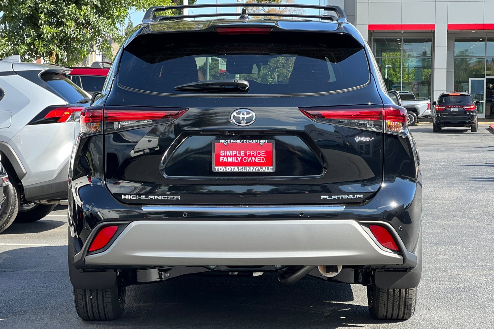 New 2025 Toyota Highlander Platinum image 8