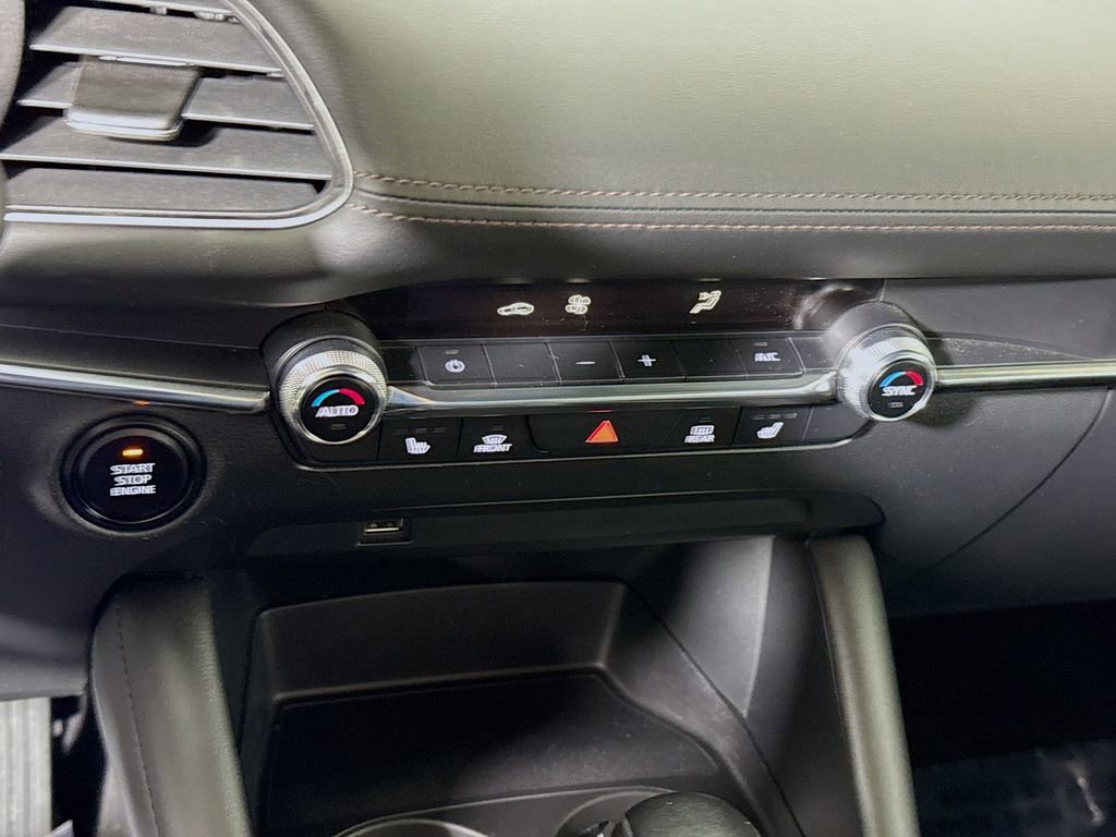 Used 2020 MAZDA MAZDA3 AWD Hatchback w/ Preferred Pkg image 8