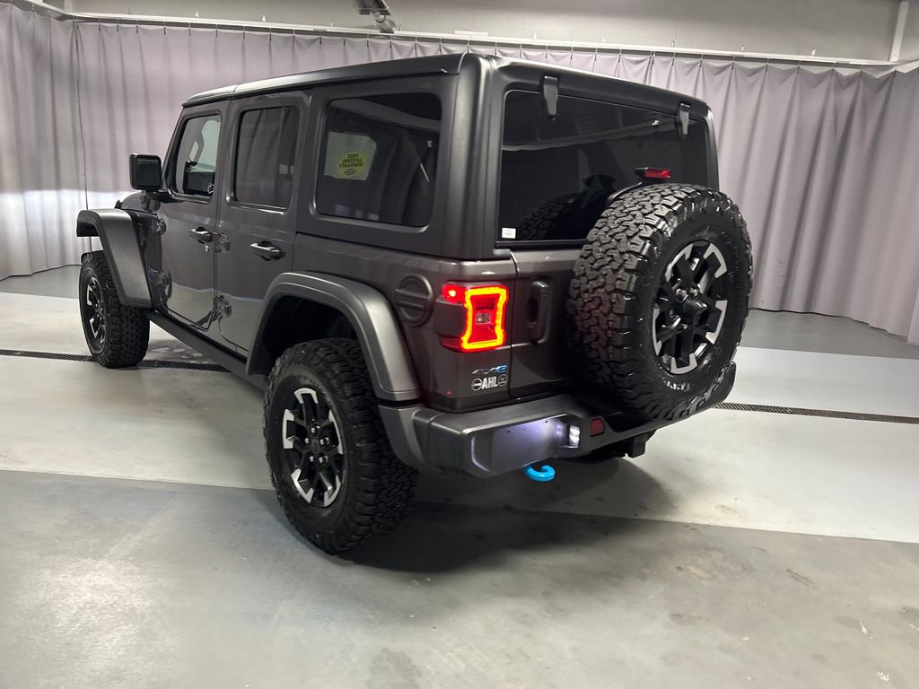 Used 2025 Jeep Wrangler Unlimited Rubicon 4xe w/ Convenience Group image 5