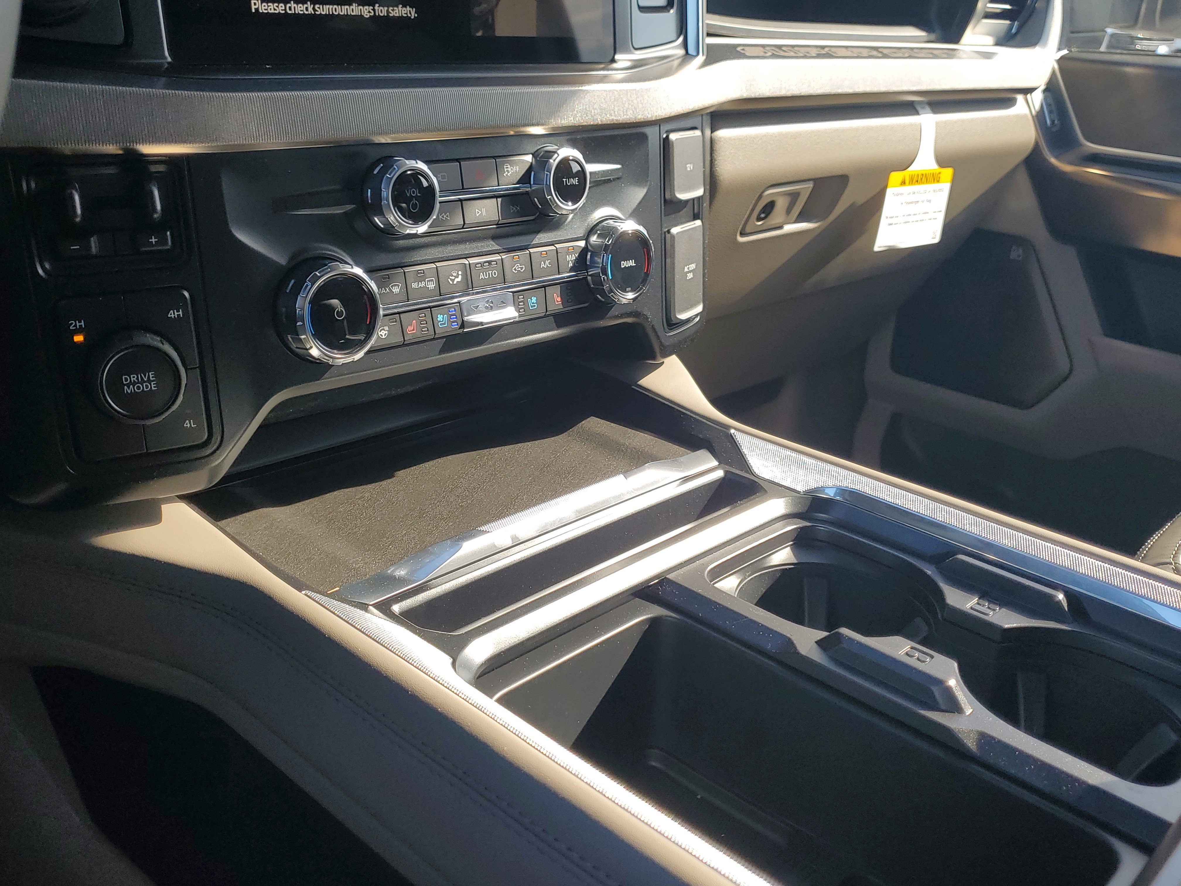 New 2026 Ford F450 Platinum w/ Platinum Plus Package image 22