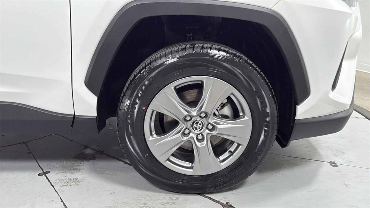Certified 2025 Toyota RAV4 LE image 21