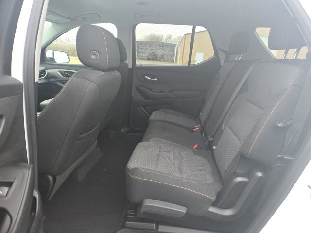Used 2020 Chevrolet Traverse LT image 9
