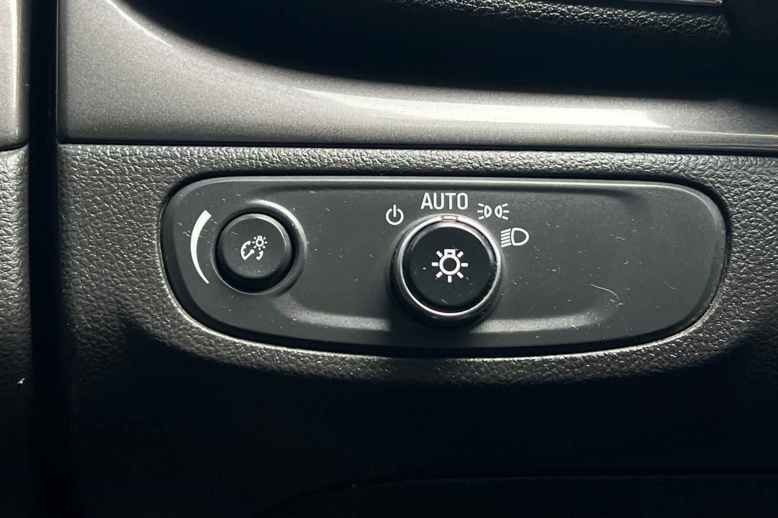 Used 2019 Buick Encore Preferred FWD image 31