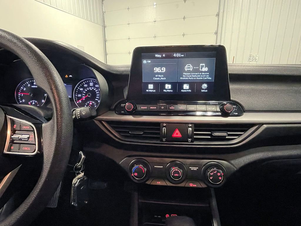 Used 2020 Kia Forte LXS FWD image 28