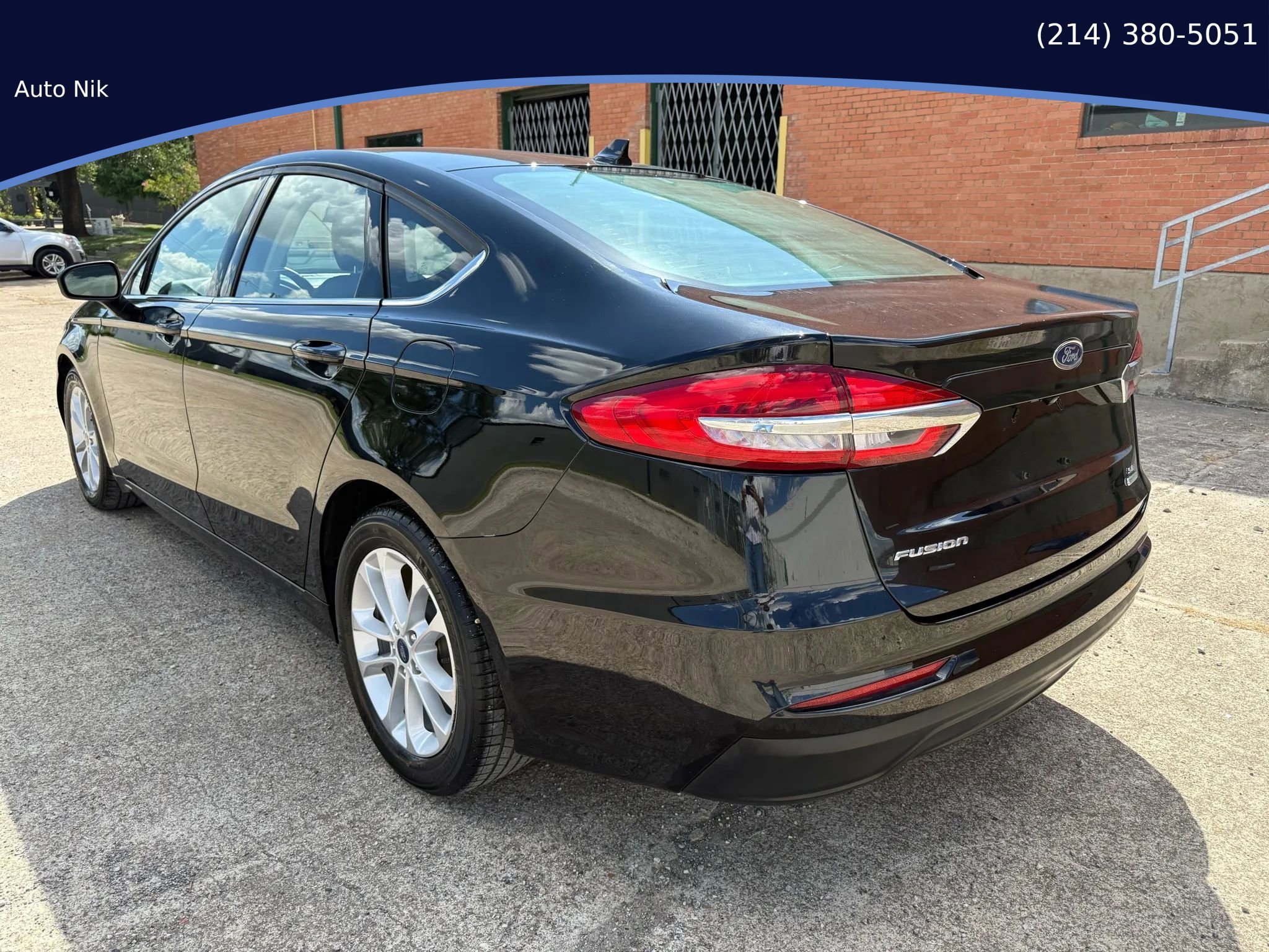 Used 2020 Ford Fusion SE image 5