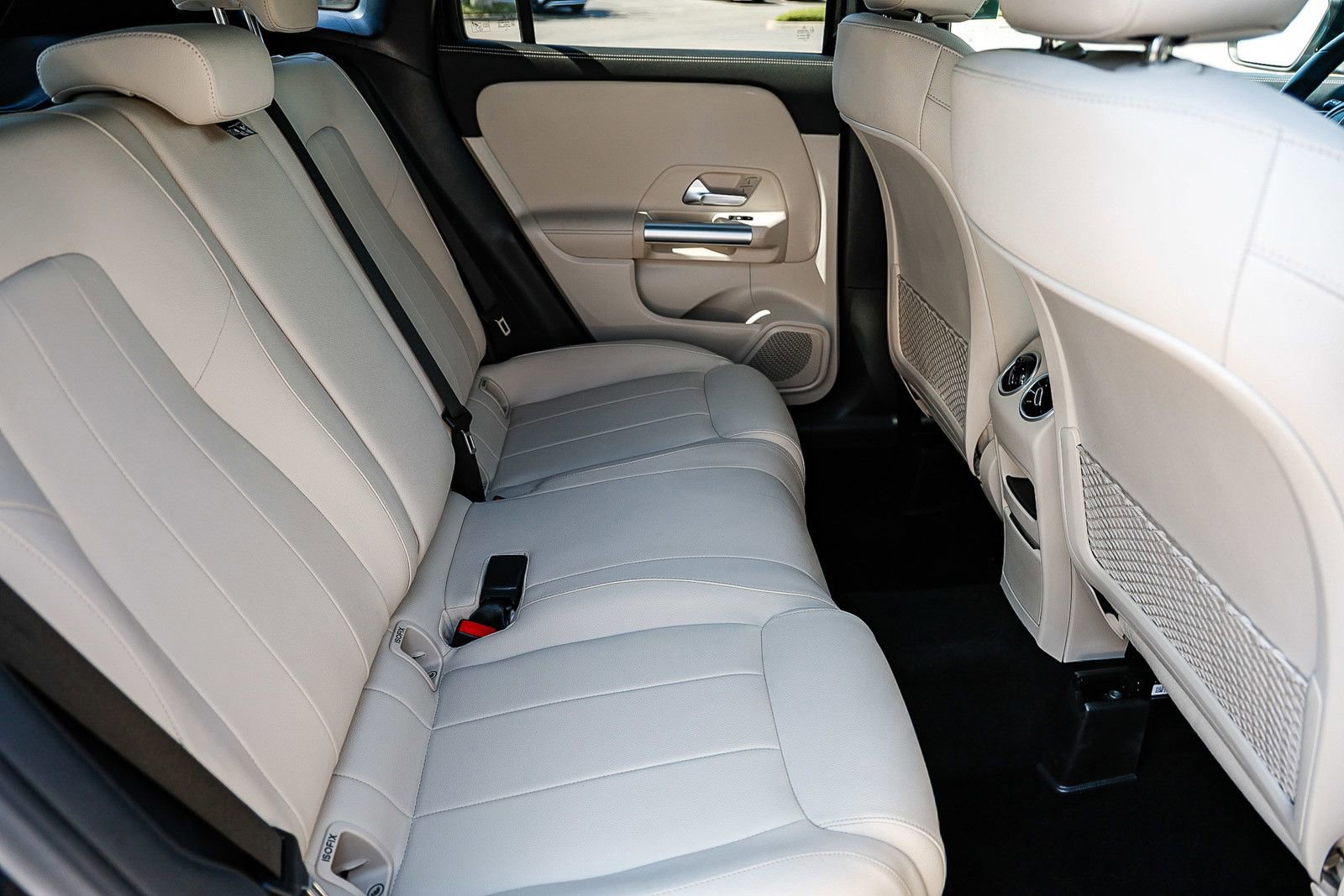 Certified 2025 Mercedes-Benz GLA 250 image 18