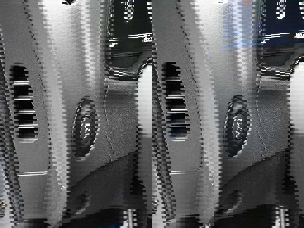 New 2025 Nissan Z Performance w/ Floor Mat Package image 12