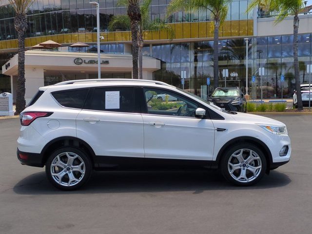 Used 2018 Ford Escape Titanium w/ Ford Safe & Smart Package FWD image 4