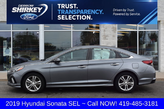 Used 2019 Hyundai Sonata SEL w/ Tech Package 02 FWD image 2