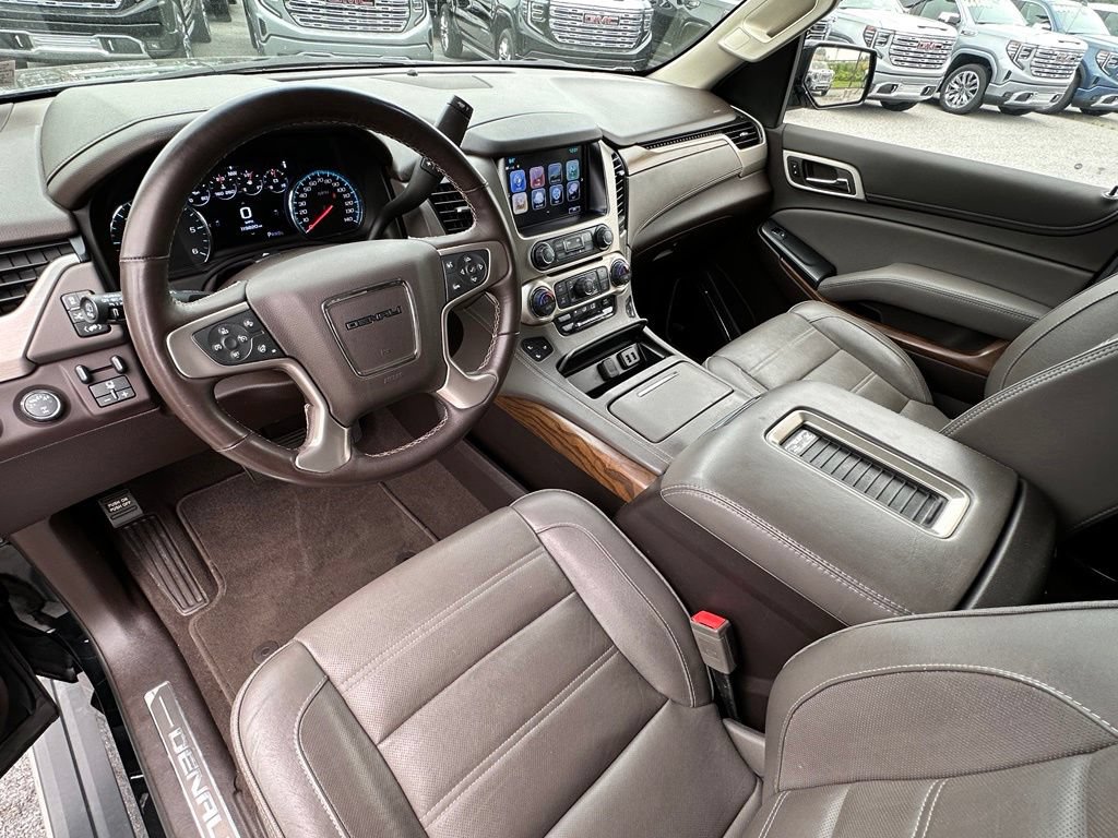 Certified 2019 GMC Yukon Denali w/ Denali Ultimate Package AWD/4WD image 24