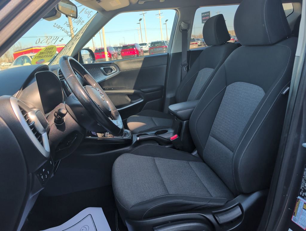 Used 2021 Kia Soul GT-Line image 8
