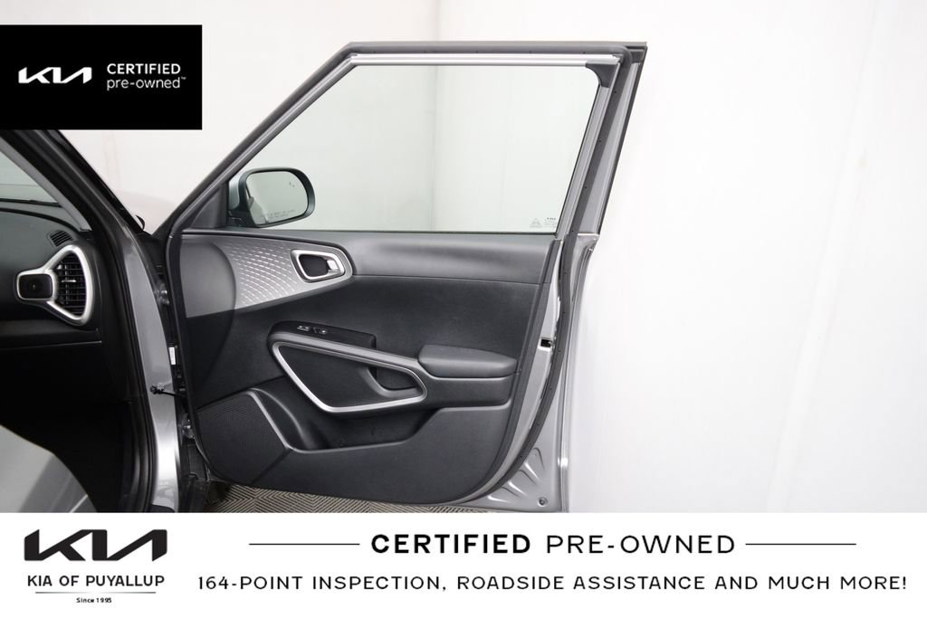 Certified 2025 Kia Soul S FWD image 16