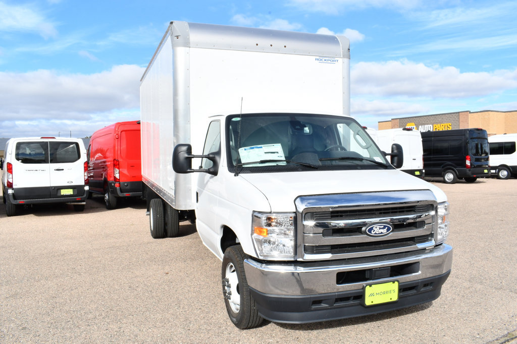 New 2027 Ford E-450 and Econoline 450 Super Duty w/ Power Equipment Group RWD image 4
