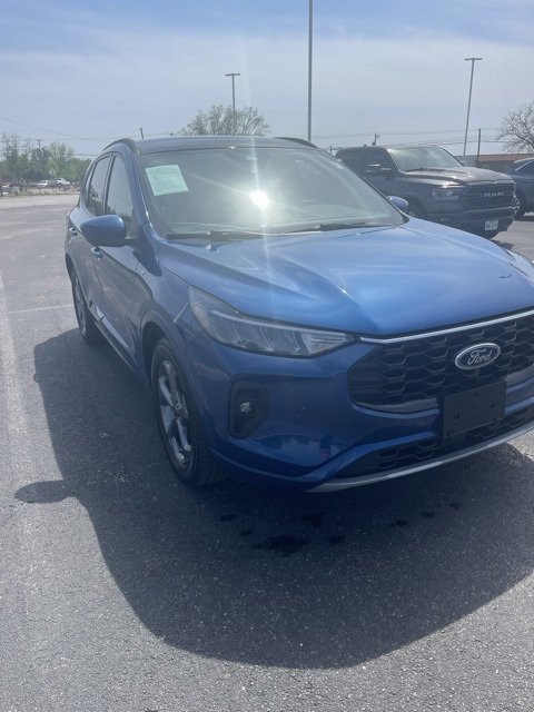 Used 2023 Ford Escape ST-Line Select w/ Tech Pack #2 image 2