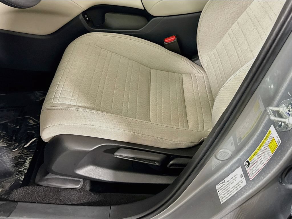 Used 2025 Honda HR-V LX image 23