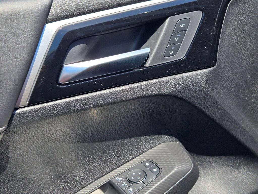 New 2026 Mitsubishi Outlander 4WD Plug-In Hybrid image 23
