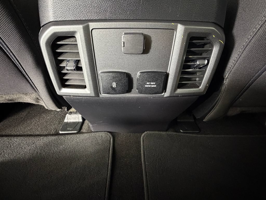 Used 2018 Ford F150 XLT w/ Equipment Group 302A Luxury AWD/4WD image 16