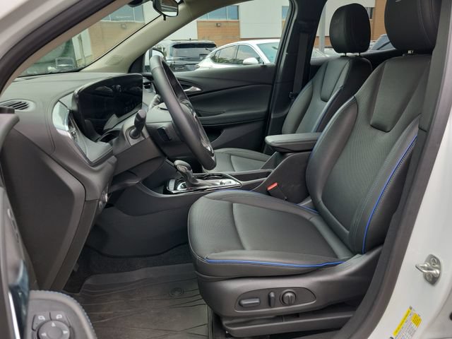 Used 2025 Buick Encore GX Sport Touring FWD image 13