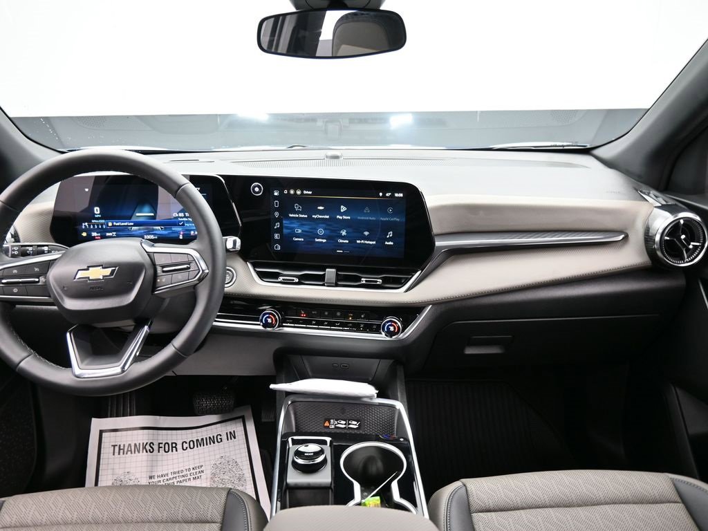 Used 2026 Chevrolet Equinox LT w/ Convenience Package II image 14