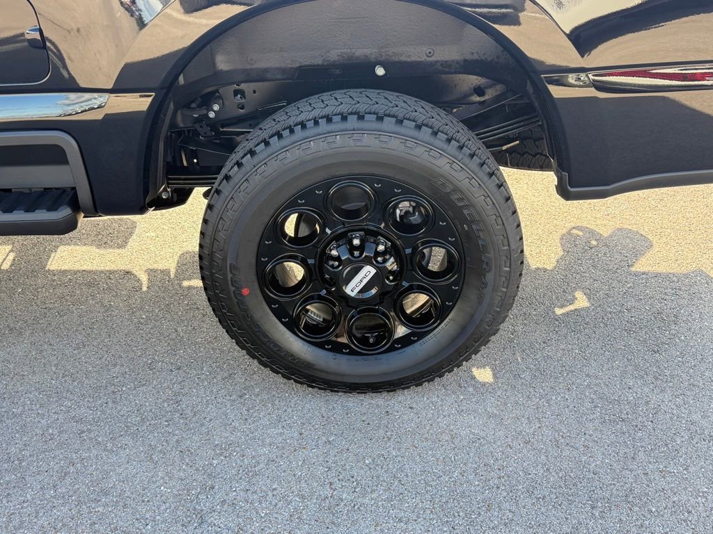 New 2026 Ford F350 Lariat w/ Black Appearance Package image 43