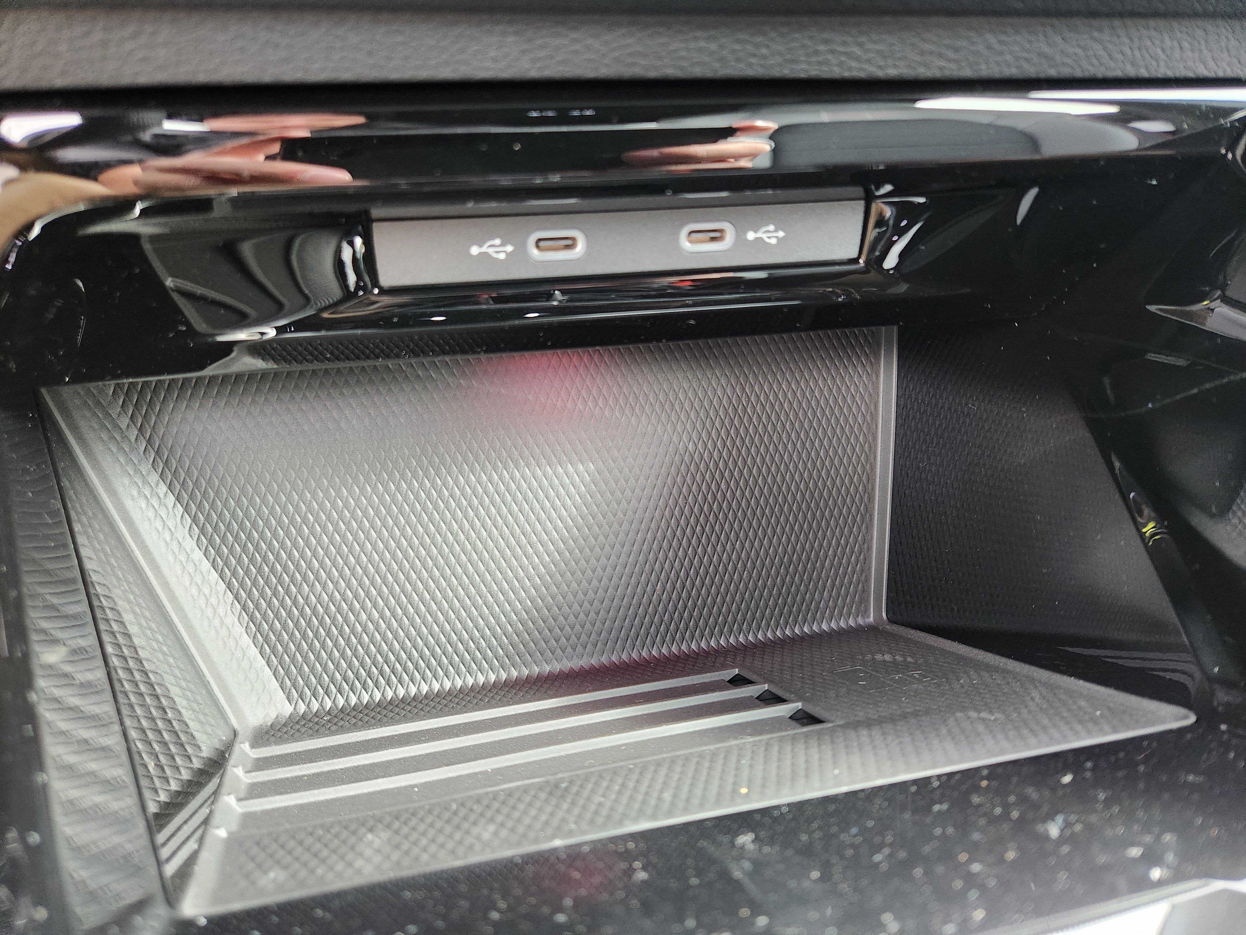 New 2025 Volkswagen GTI SE image 31