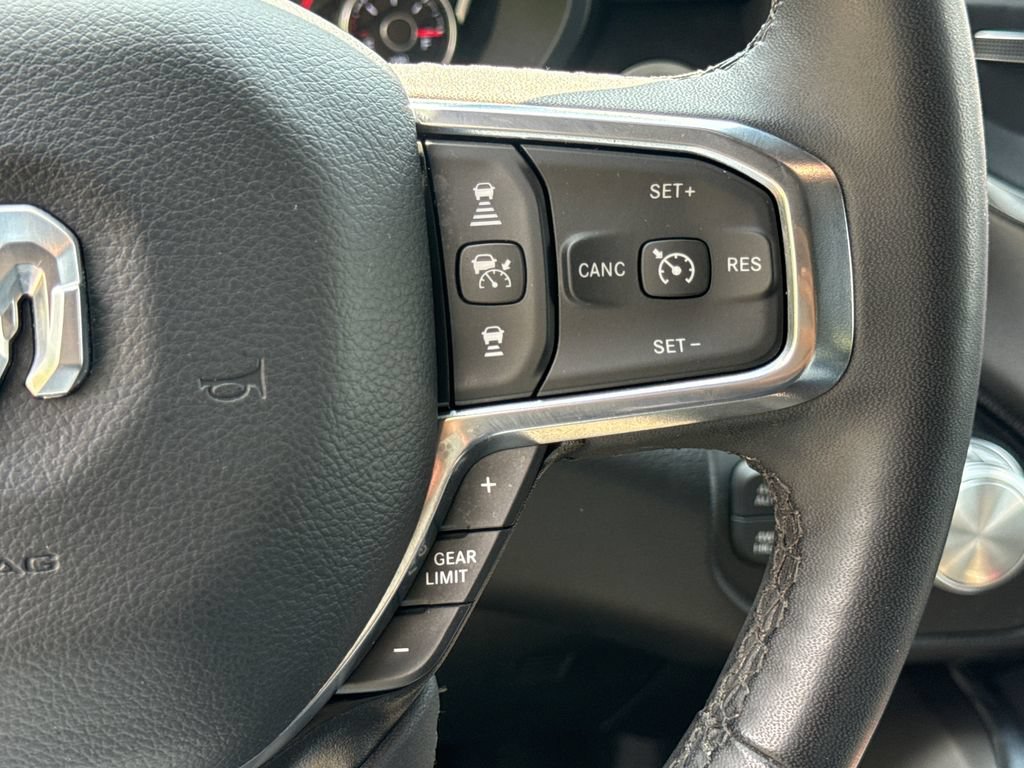 Used 2025 RAM 1500 Laramie AWD/4WD image 29