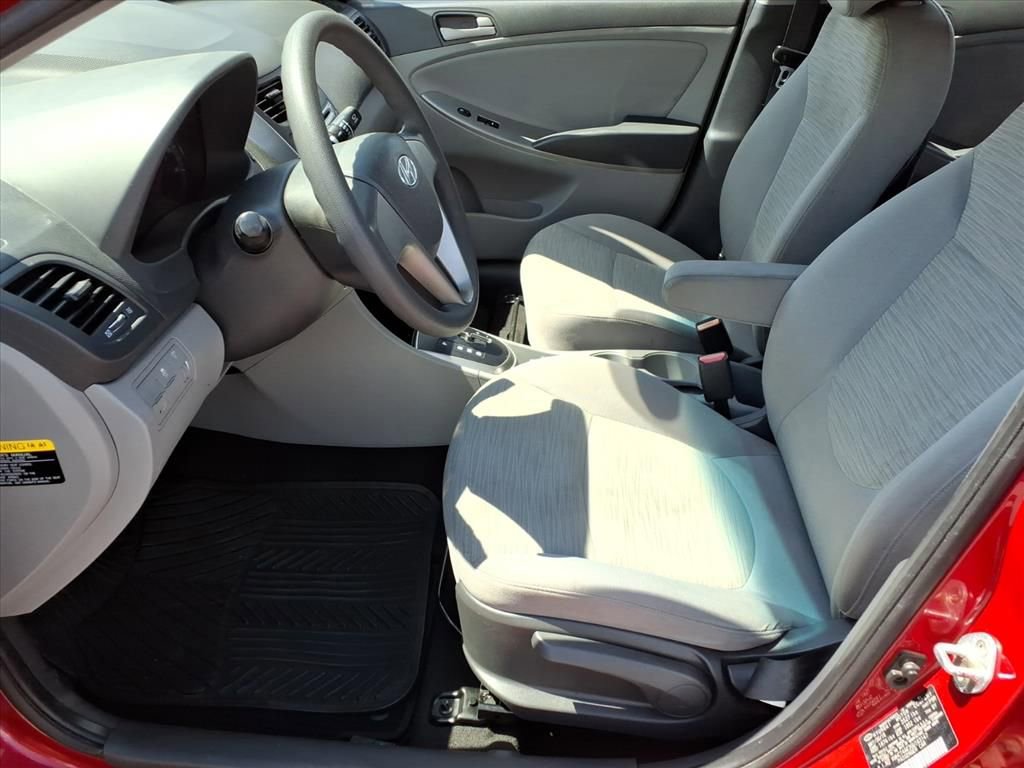 Used 2016 Hyundai Accent SE FWD image 12