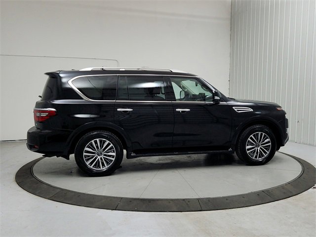 Used 2024 Nissan Armada SL w/ Captain's Chairs Package image 8