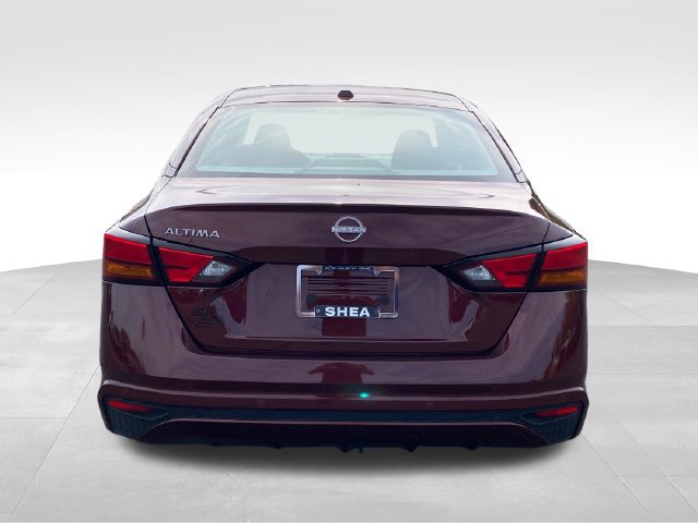 Used 2025 Nissan Altima 2.5 SV FWD image 3