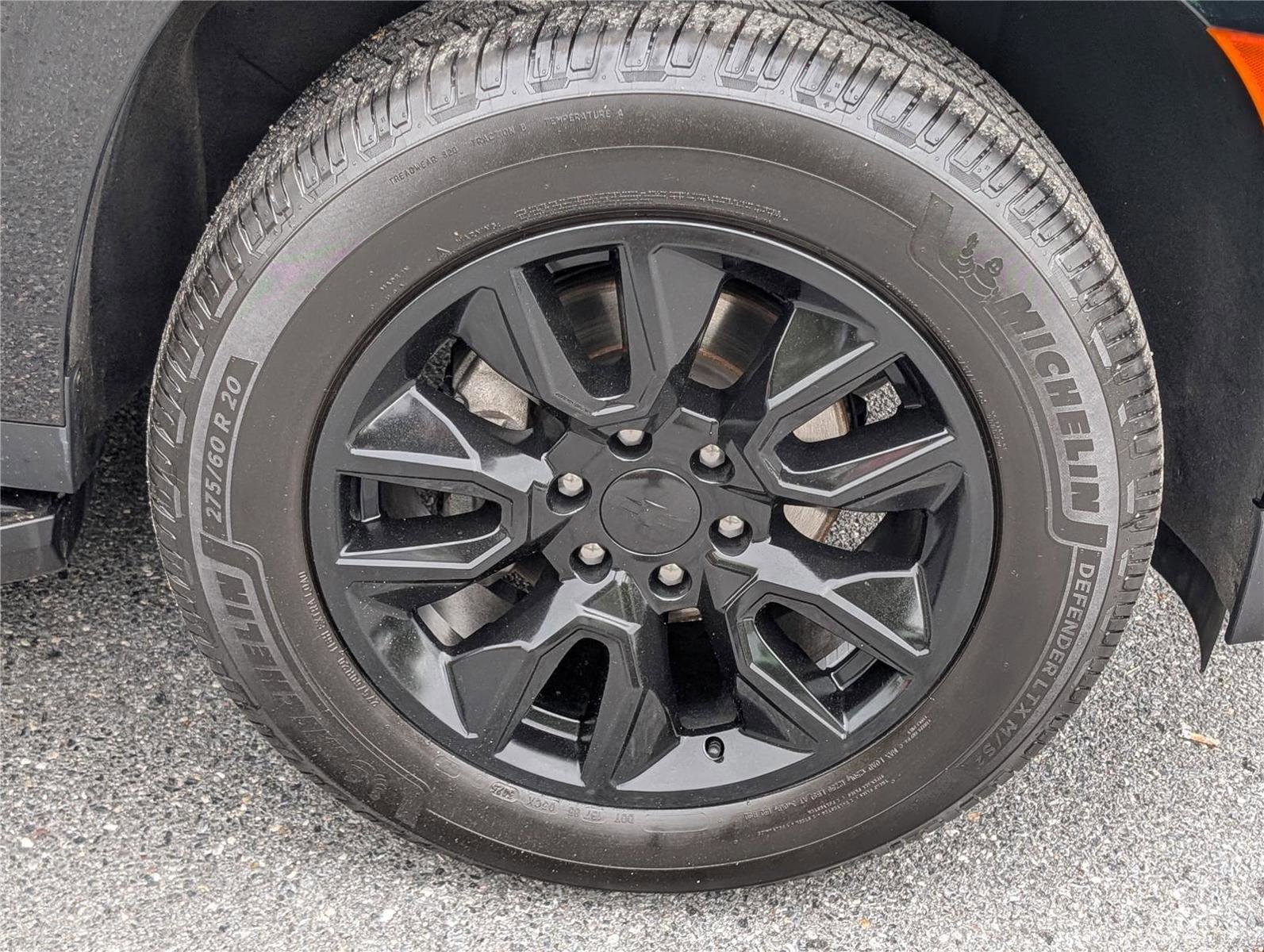 Used 2023 Chevrolet Tahoe LT w/ Luxury Package AWD/4WD image 11