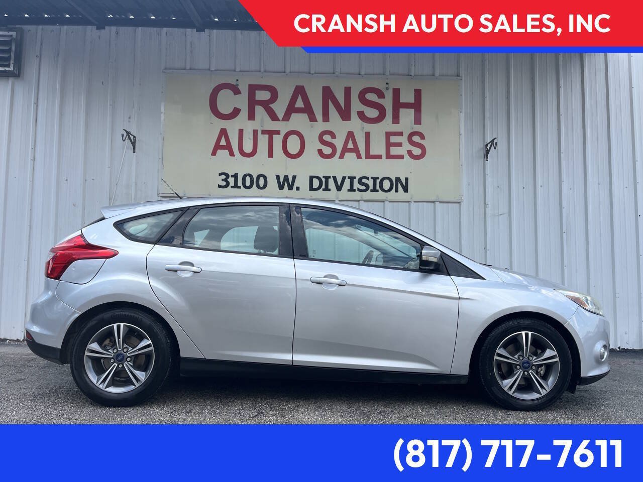 Used 2014 Ford Focus SE w/ SE Sport Package FWD image 2