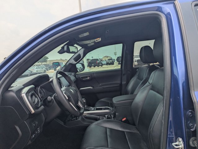 Used 2023 Toyota Tacoma Limited RWD image 12