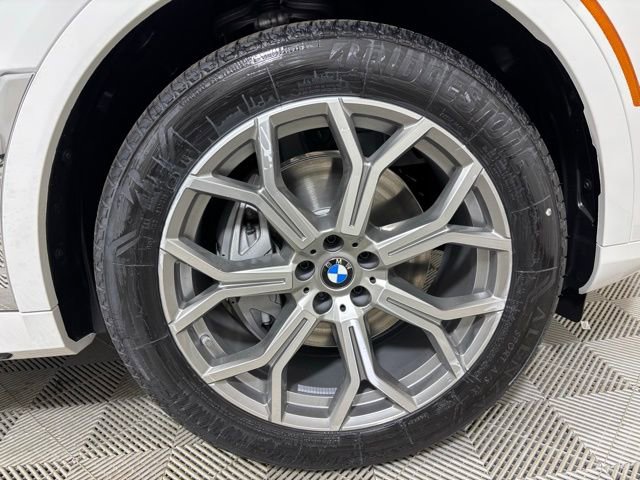 New 2026 BMW X7 xDrive40i AWD/4WD image 17