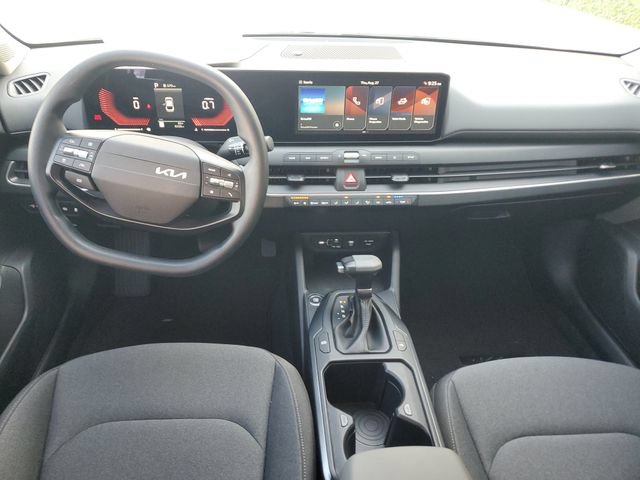 Certified 2025 Kia K4 FWD image 12