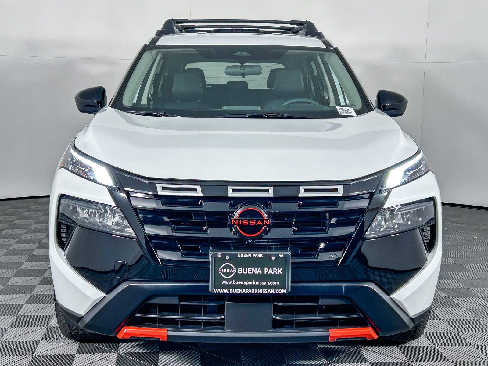 Certified 2025 Nissan Rogue SV image 2