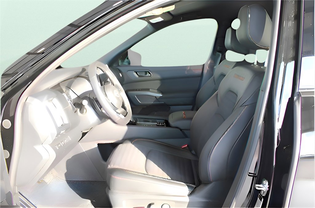 Used 2025 Nissan Pathfinder Rock Creek image 19
