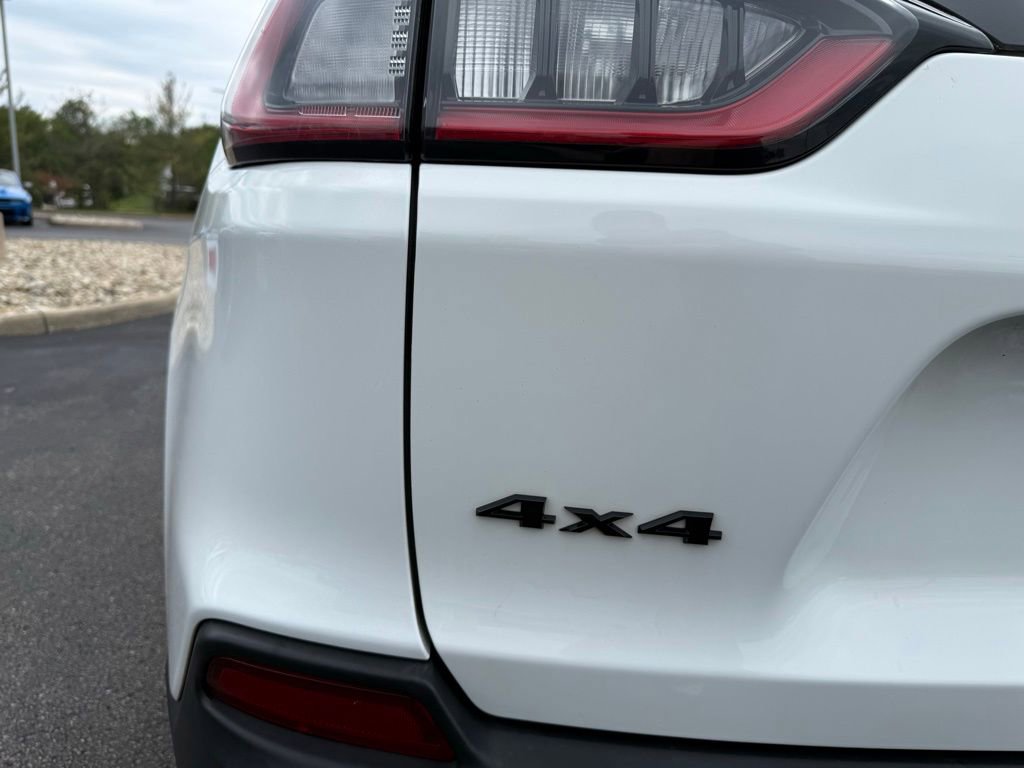 Certified 2023 Jeep Cherokee Altitude Lux AWD/4WD image 5