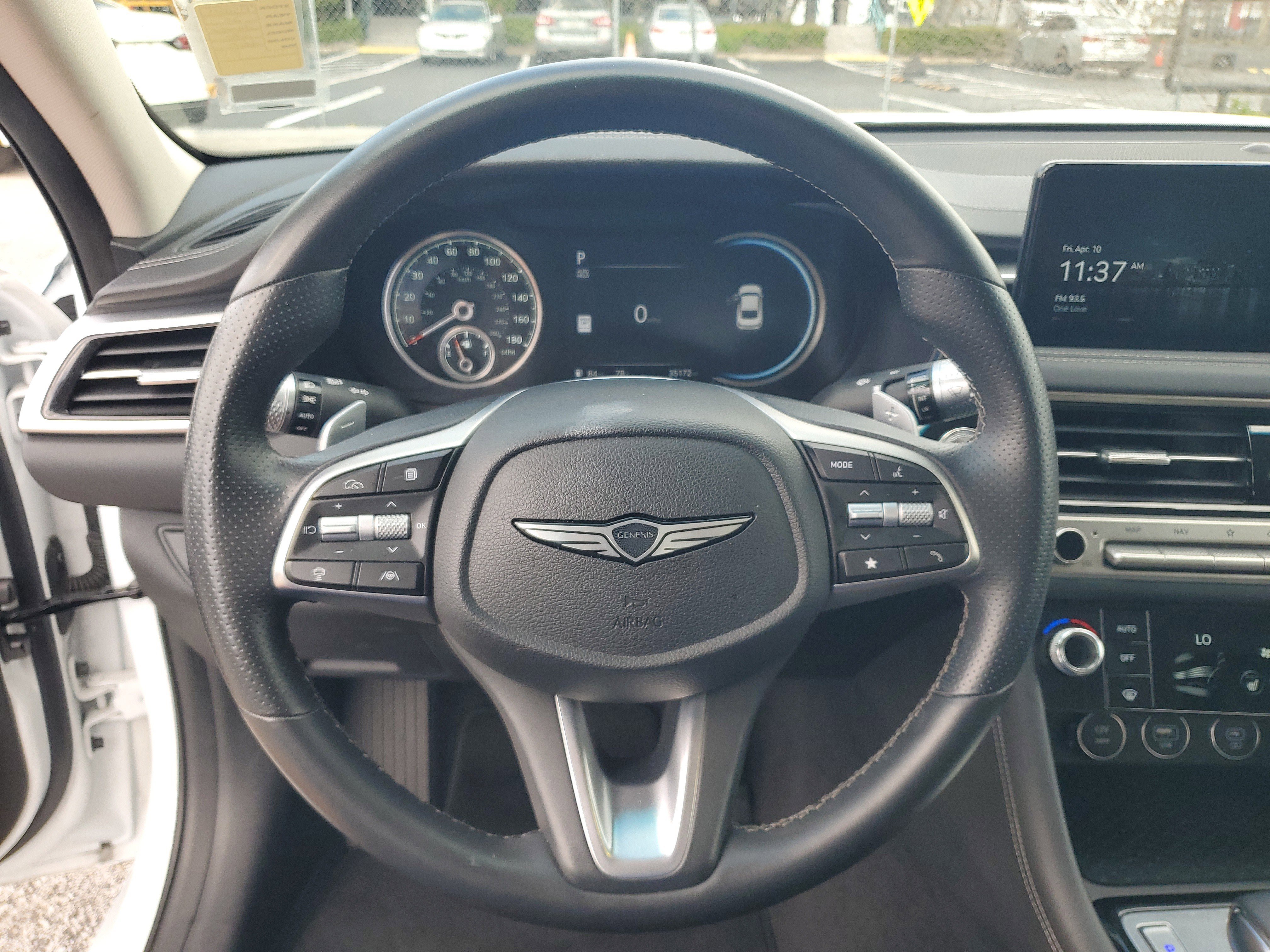 Used 2025 Genesis G70 2.5T image 16