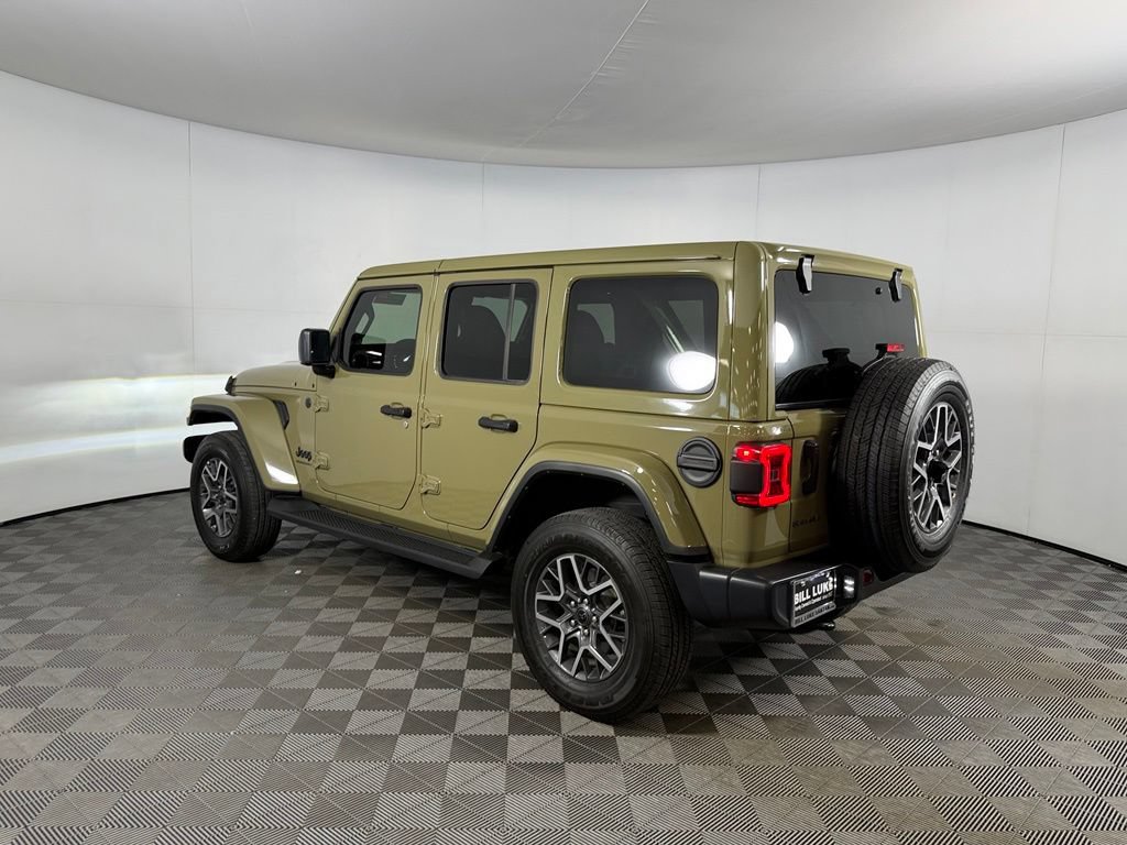 Used 2026 Jeep Wrangler Unlimited Sahara AWD/4WD image 7