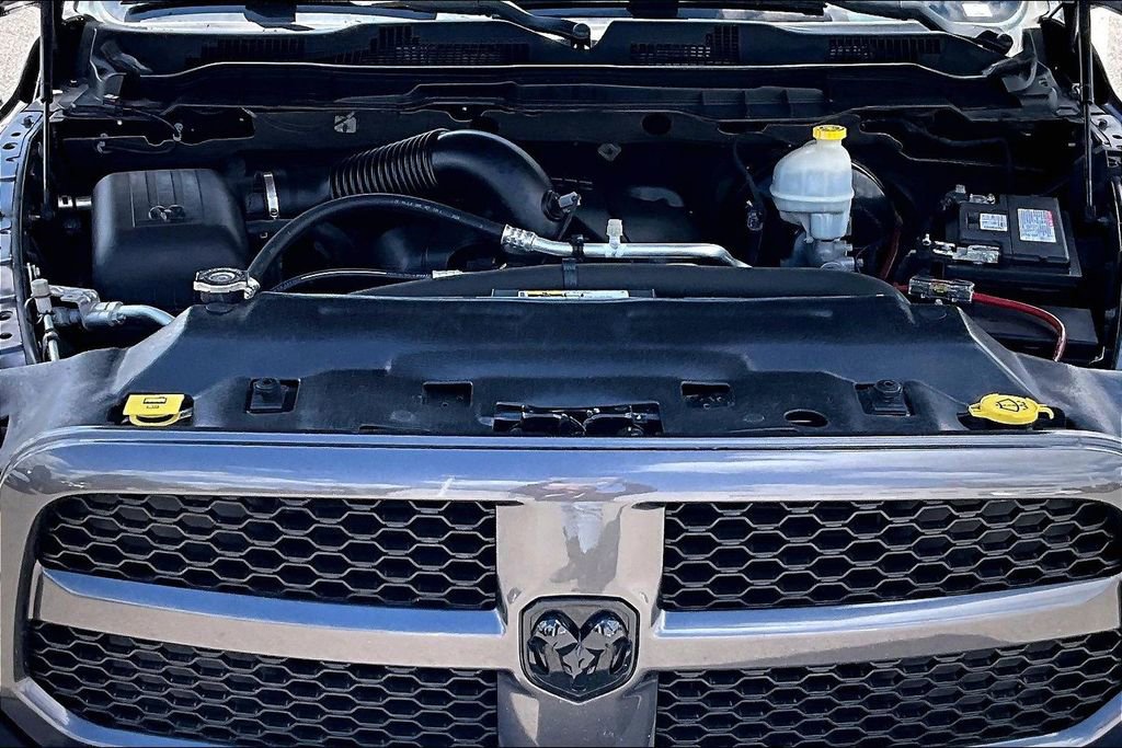 Used 2015 RAM 1500 Express AWD/4WD image 11