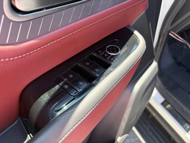 Used 2026 INFINITI QX80 Autograph w/ Premium Cargo Package AWD/4WD image 17